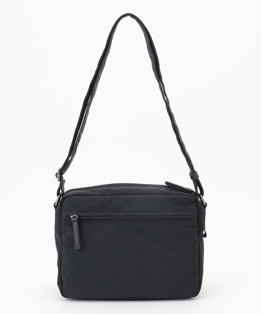 Y'SACCS 【ムック本掲載】クリンクルナイロン　ダブルポケットショルダー 