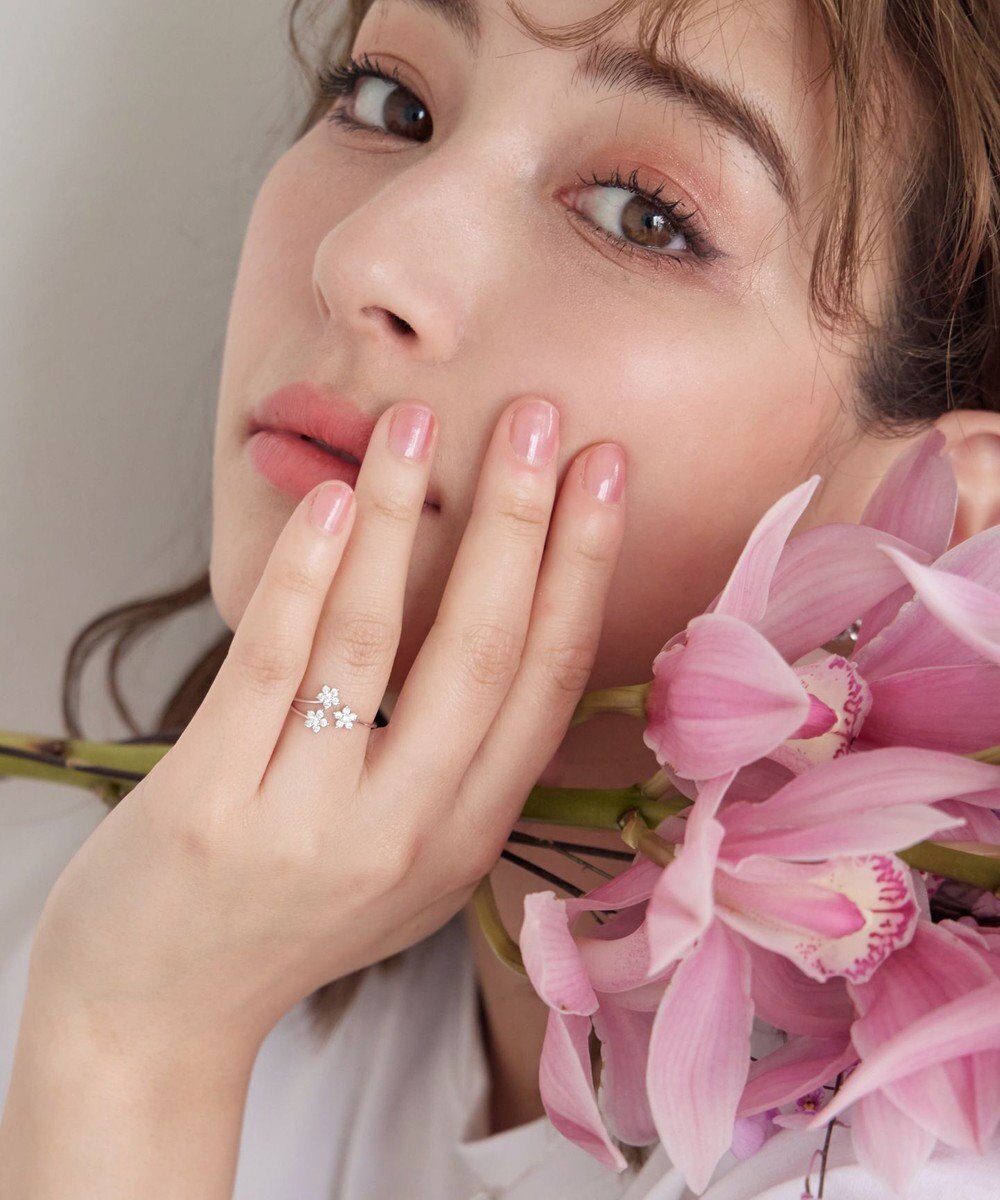 Tiaclasse ボタニカルモチーフストーンリング 