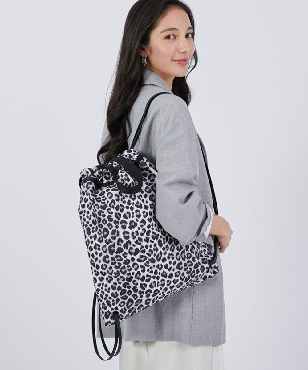 LeSportsac TH CITY KNAPSACK/アップタウンレオパード/ブラック 