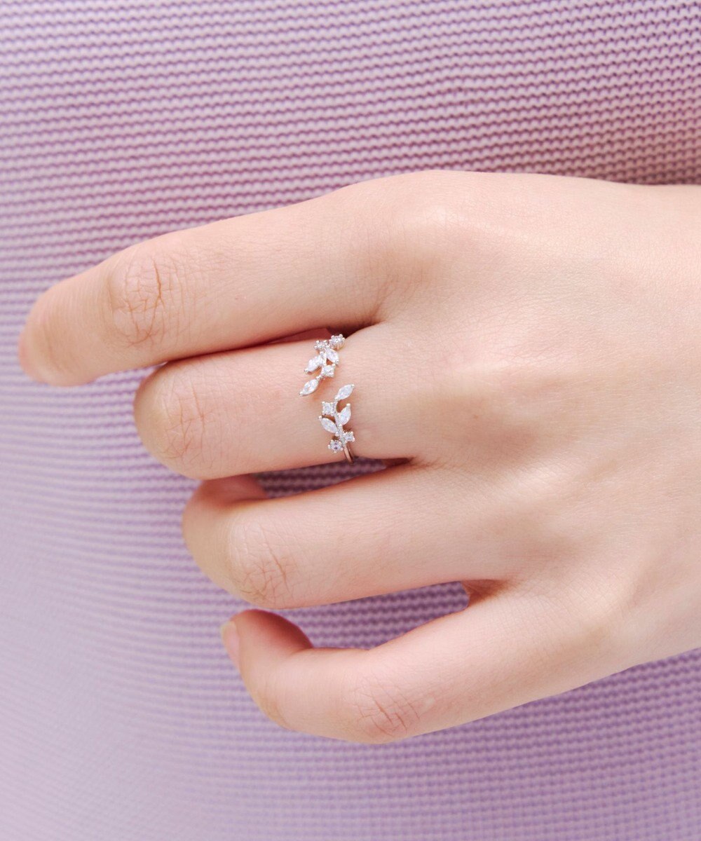 Tiaclasse ボタニカルモチーフストーンリング 