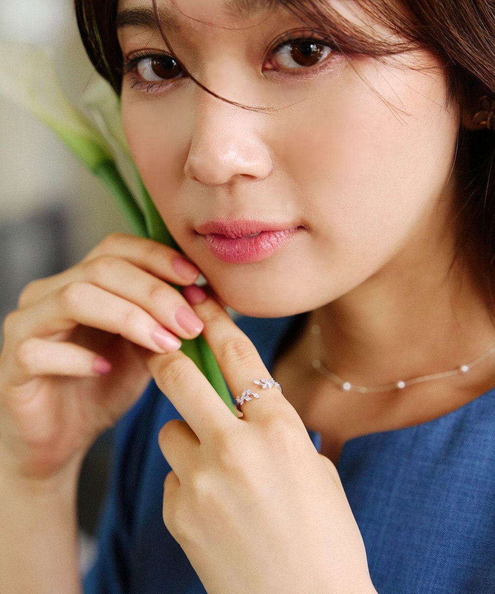 Tiaclasse ボタニカルモチーフストーンリング 