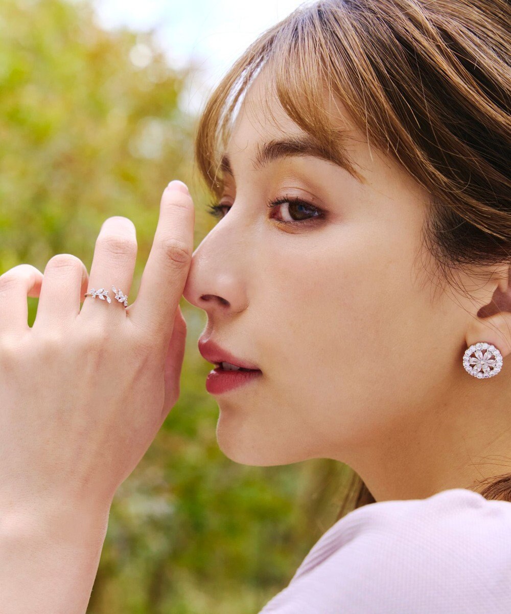 Tiaclasse ボタニカルモチーフストーンリング 