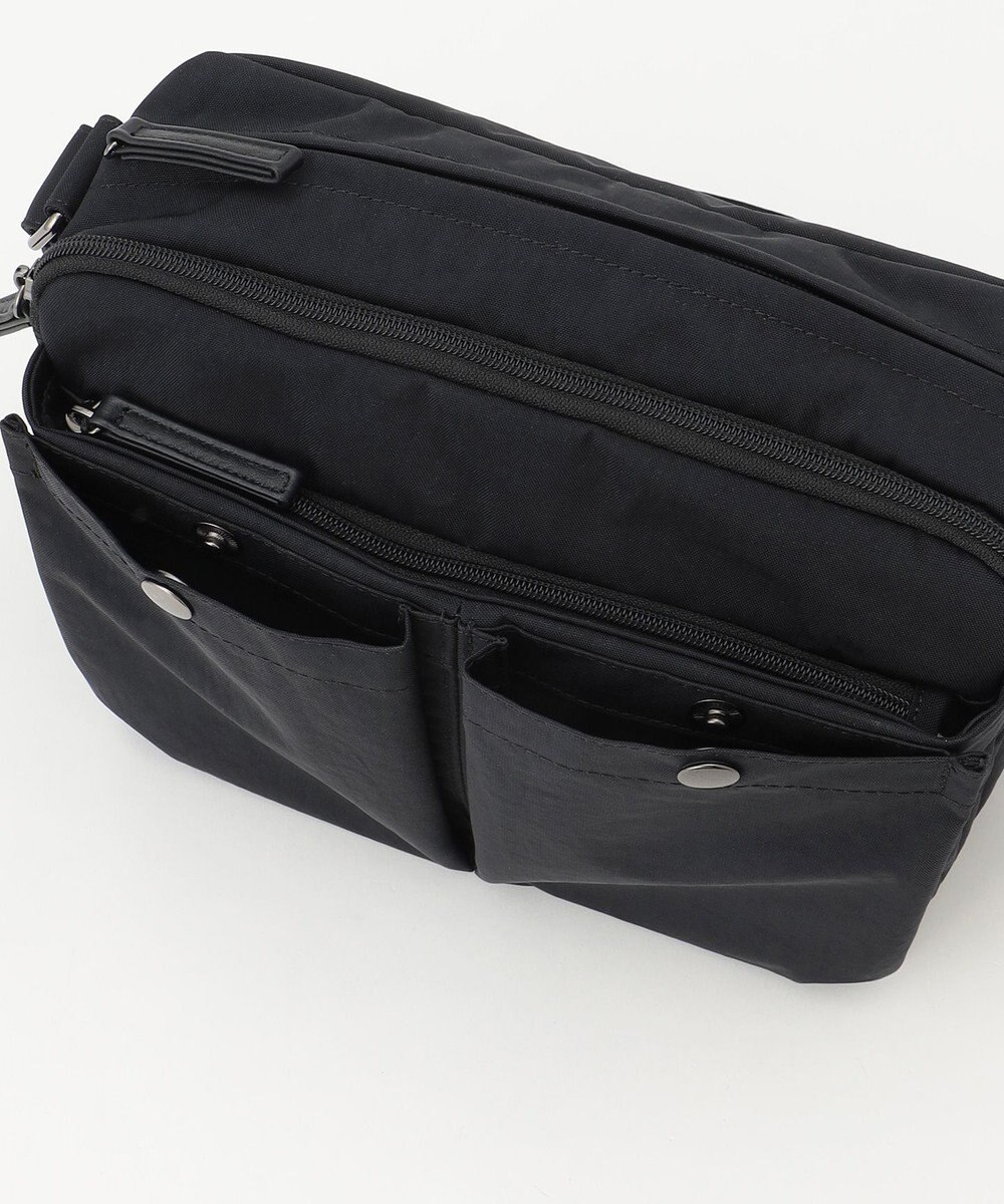 Y'SACCS 【ムック本掲載】クリンクルナイロン　ダブルポケットショルダー 