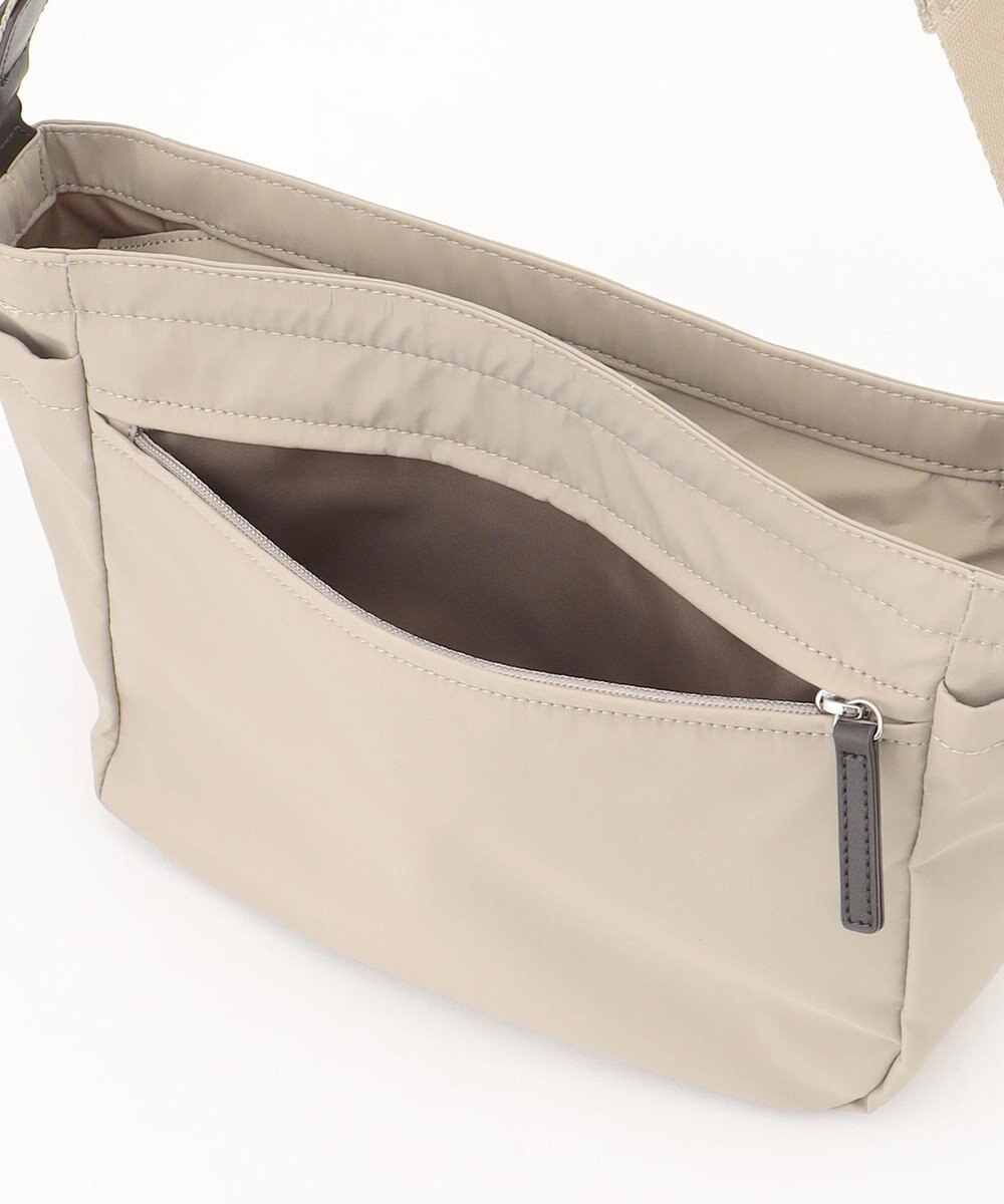 Y'SACCS ダブルタブ　トラベルショルダーバッグ 