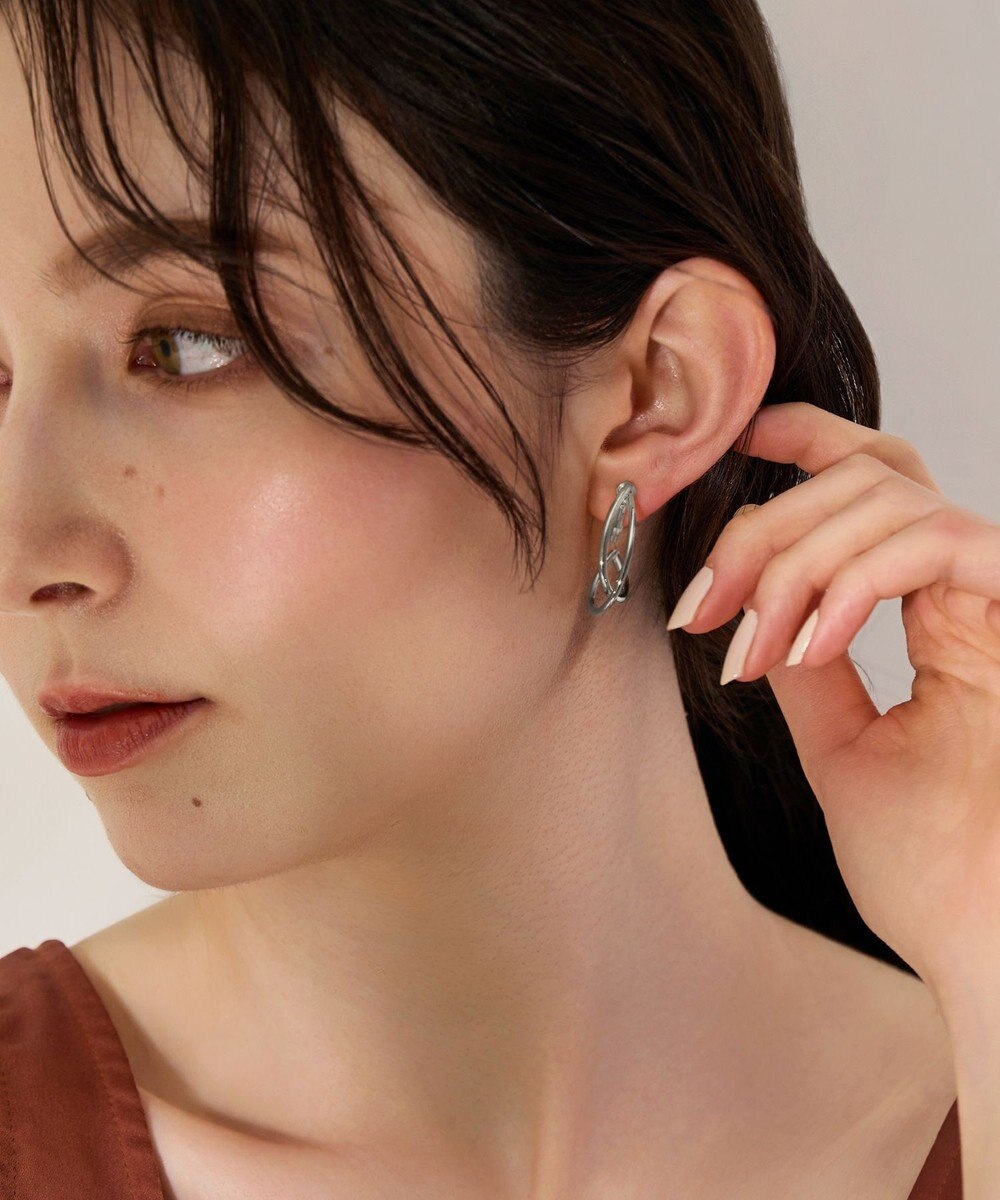 Phoebe 【痛くないシリーズ・金属アレルギー対応】レイヤーフープソフトイヤリング　シルバー 