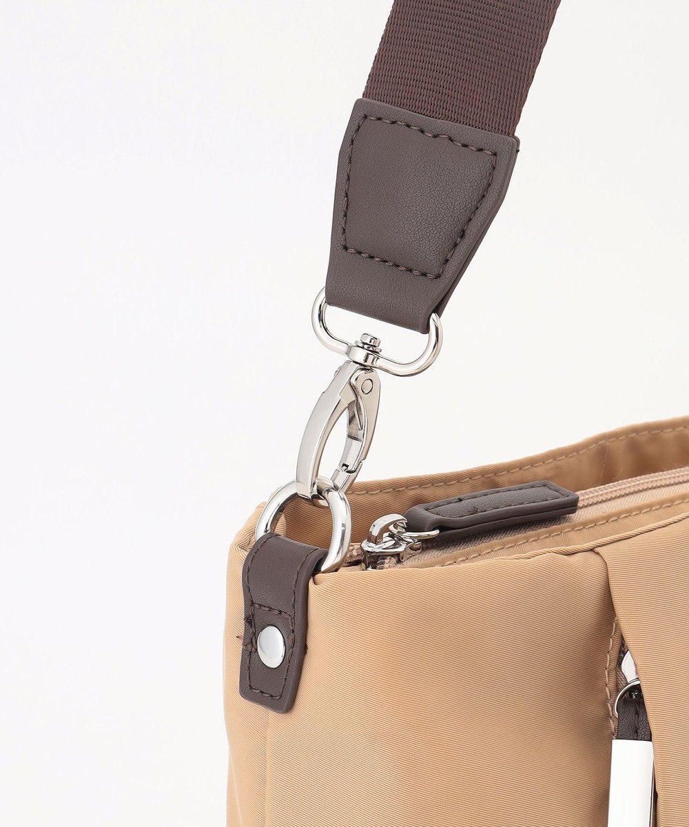 LA BAGAGERIE 多収納ナイロン2WAYショルダー 