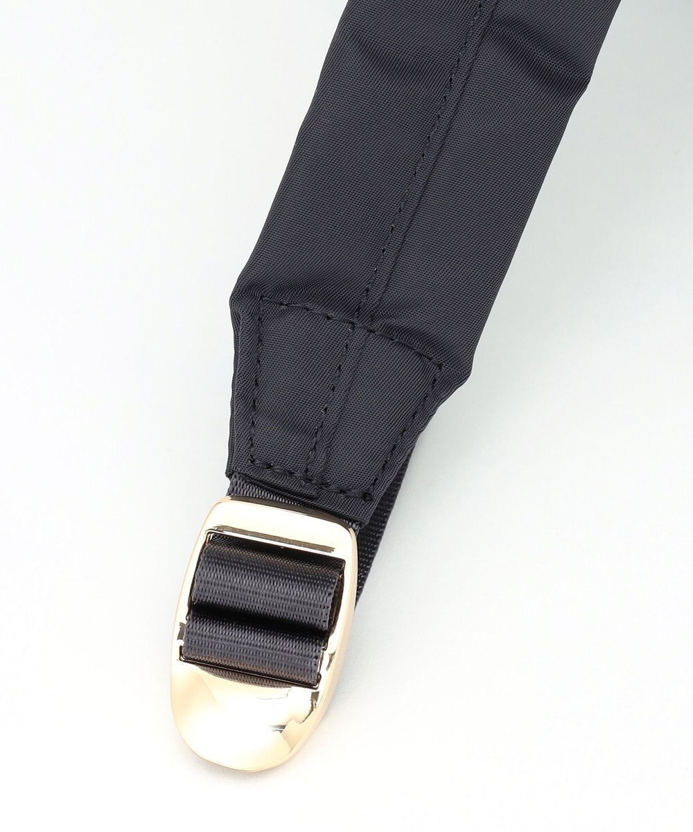 LA BAGAGERIE チャーム付き　ナイロンスクエアリュック 