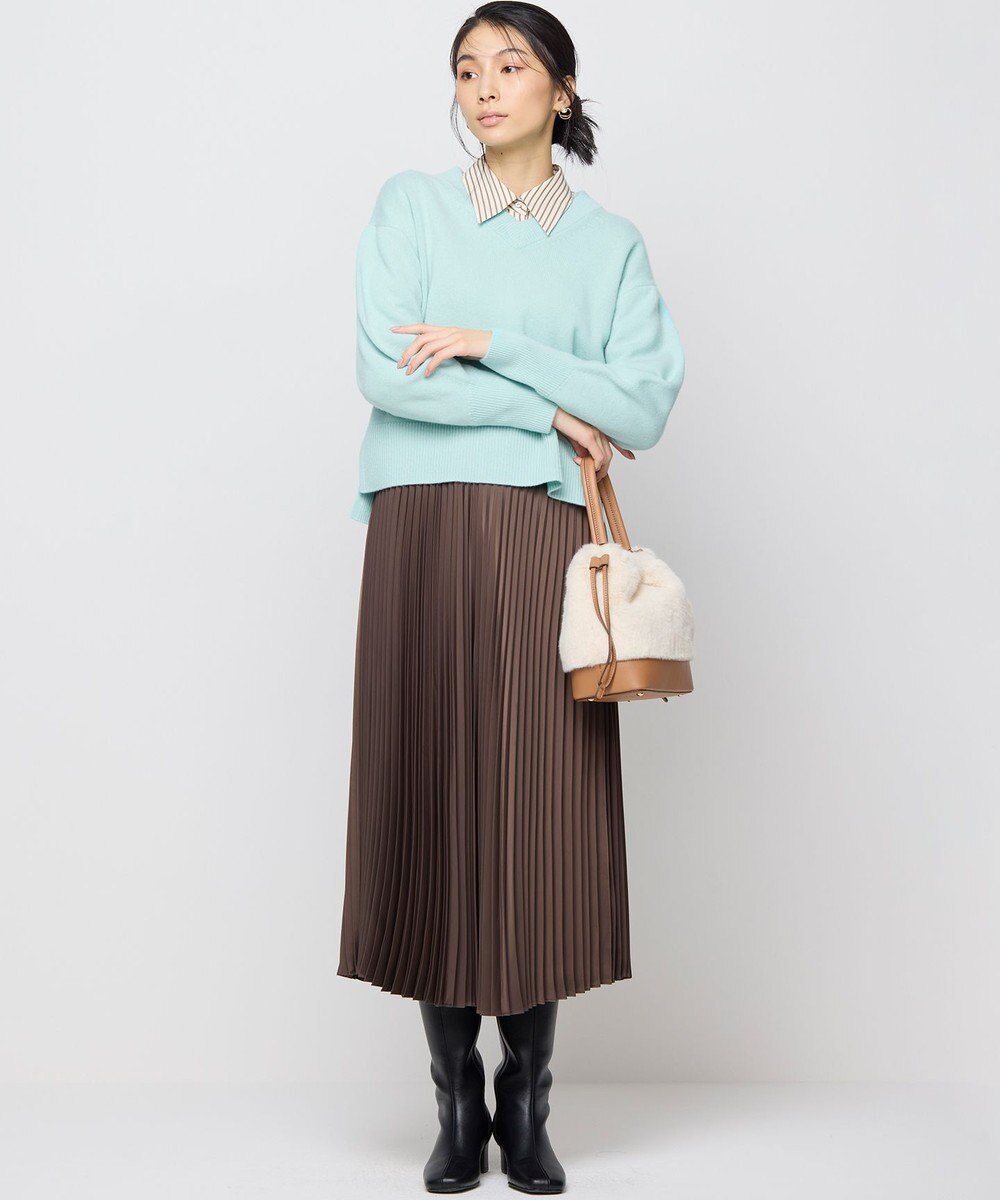 組曲 S レザーライクサテン プリーツスカート 