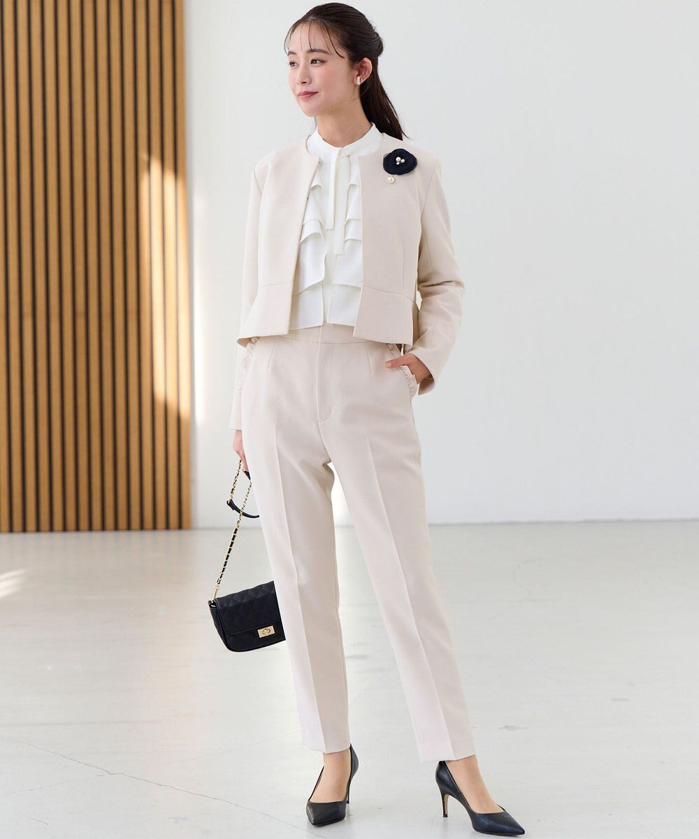 組曲 L 【KUMIKYOKU NAVY】コンフォータブルドレープ フリルテーパードパンツ 