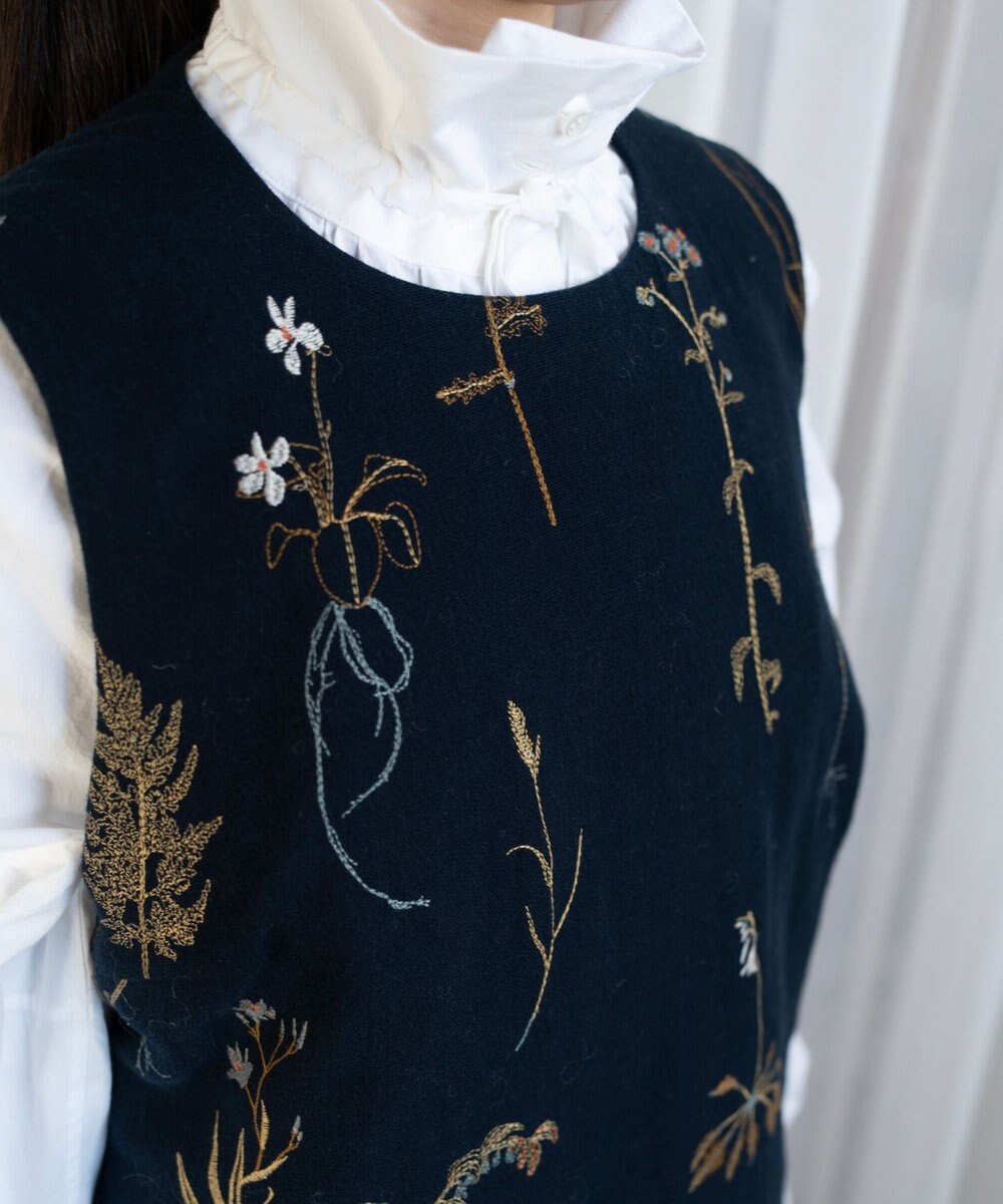 muuc ボタニカル刺繍ベスト 