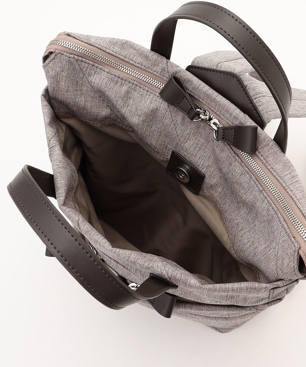 Y'SACCS ストリームラインデイパック 