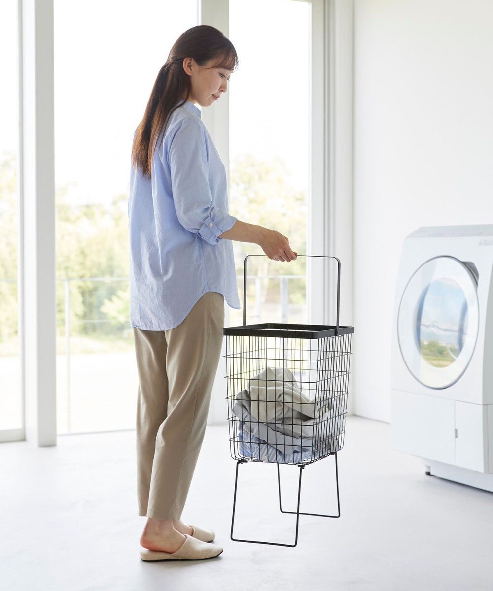 tower 折り畳み脚付きランドリーバスケット タワー ブラック 
