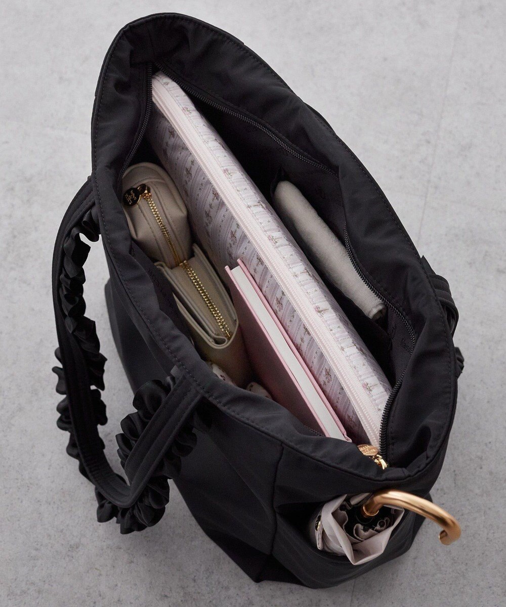 Maison de FLEUR 撥水加工フリルハンドルバッグ 