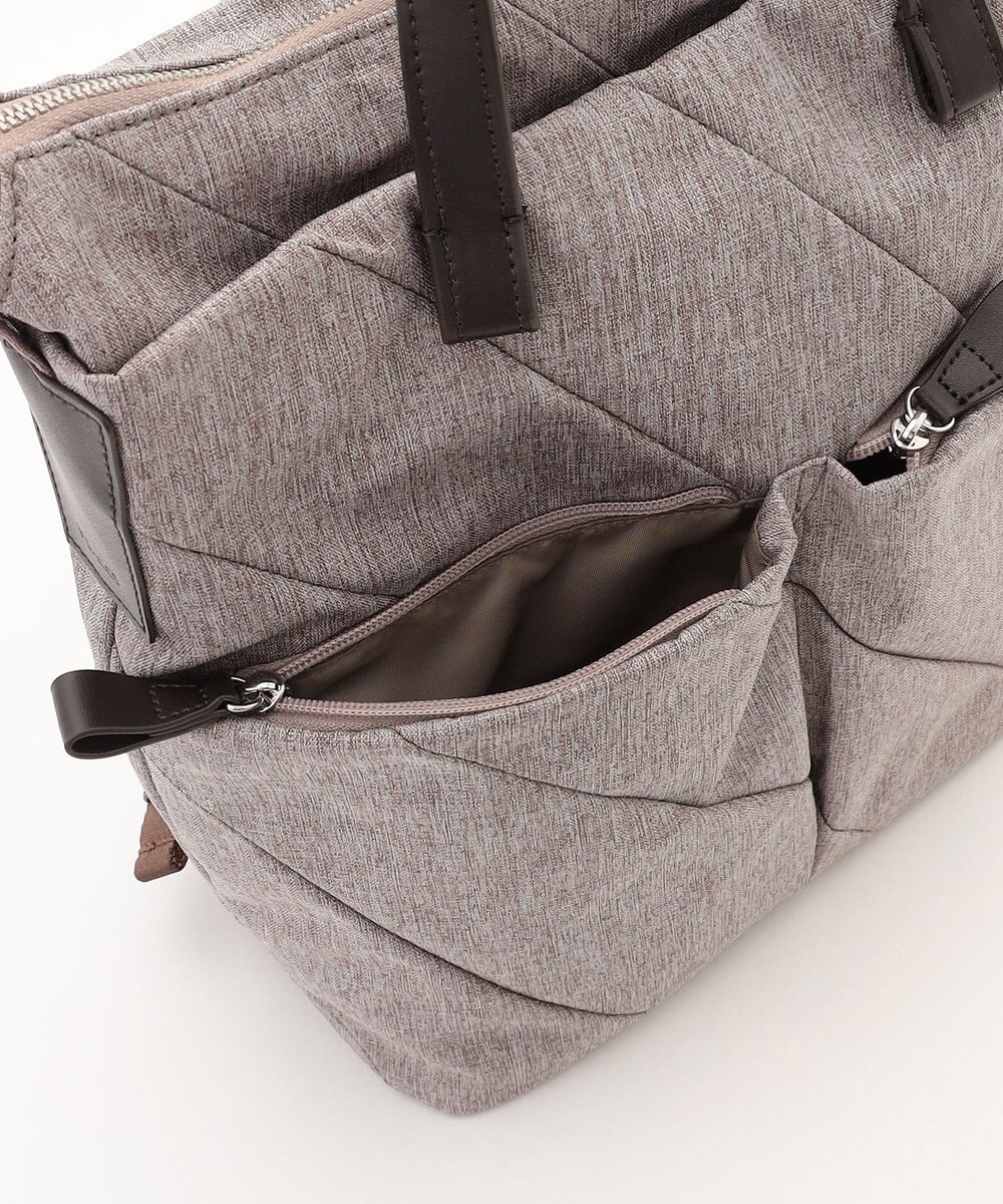 Y'SACCS ストリームラインデイパック 