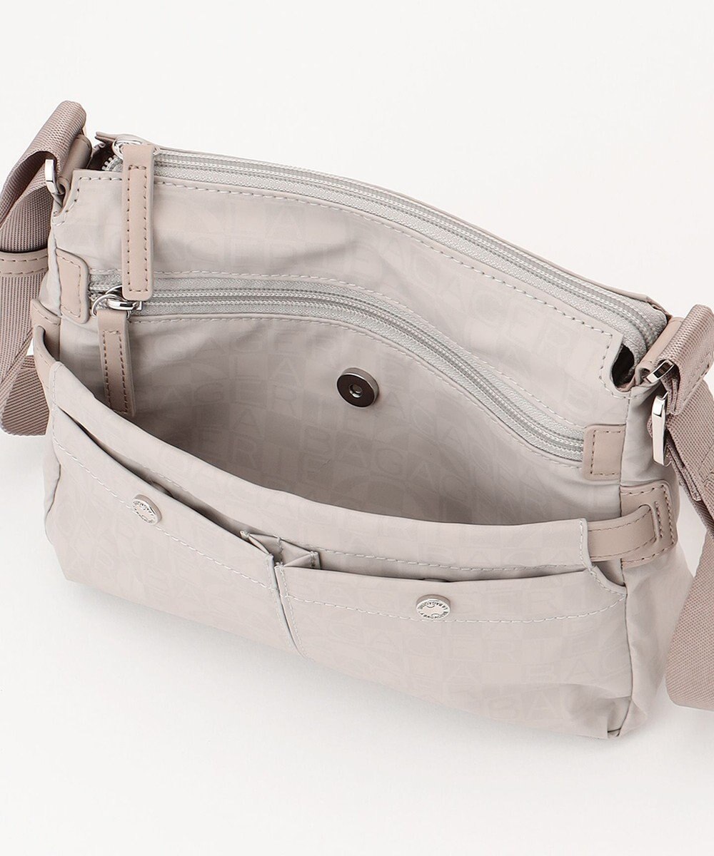 LA BAGAGERIE モノグラム　スクエアナイロンショルダー　SSサイズ 