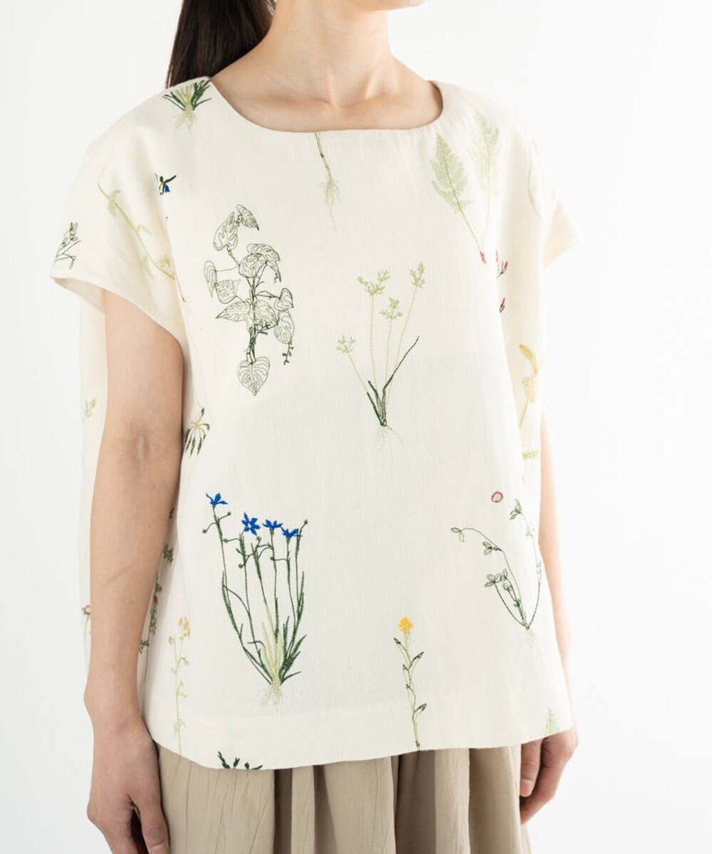 muuc ボタニカル刺繍ゆったりプルオーバー〈国産・綿100%天然素材〉〈フリーサイズ〉〈3シーズン〉〈繊細な草花刺繍・大人ナチュラル上質服〉 