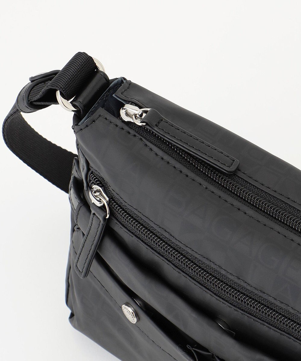 LA BAGAGERIE モノグラム　スクエアナイロンショルダー　SSサイズ 