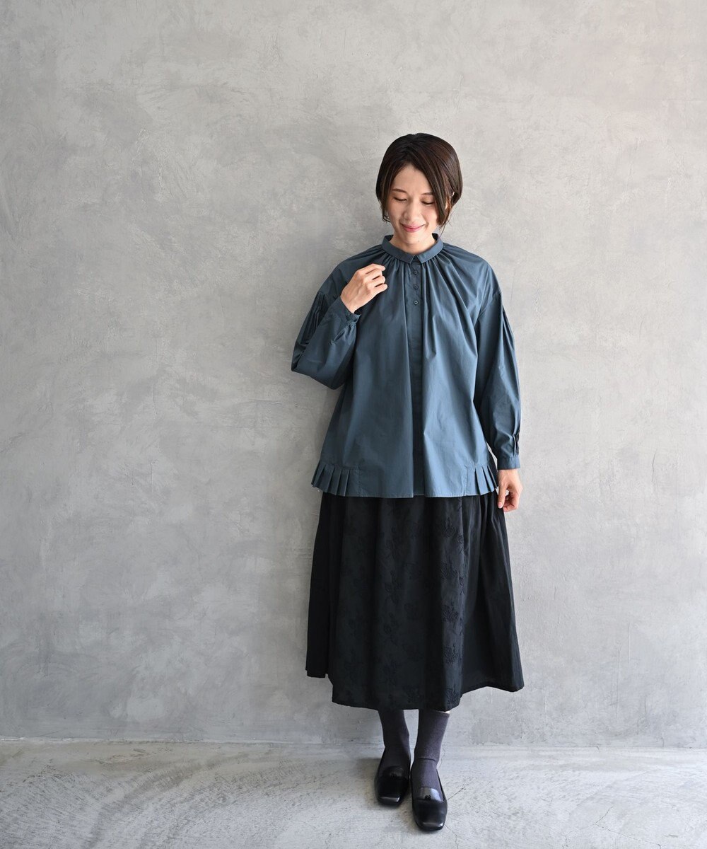 muuc 〈コットン100%〉〈綿ローン生地〉〈ふんわり柔らかな肌触り〉梅小花刺繍 ギャザースカート 