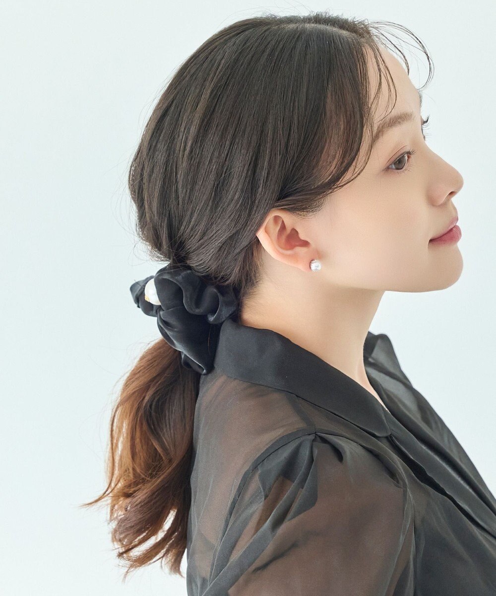 Phoebe トゥウィンクルフレームパールピアス　シルバー/一粒 