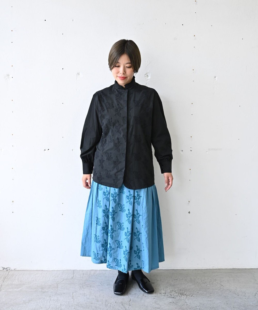 muuc 〈コットン100%〉〈綿ローン生地〉〈ふんわり柔らかな肌触り〉梅小花刺繍 ギャザースカート 