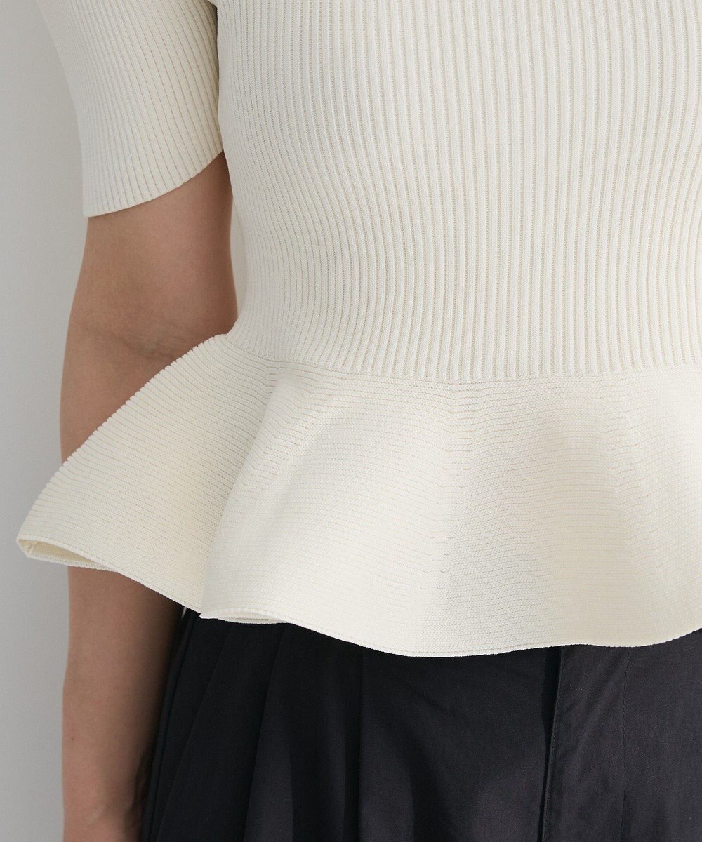 Green Parks ・ｓｗｉｎｇ　ｂｙ　ハートネックペプラムニット 