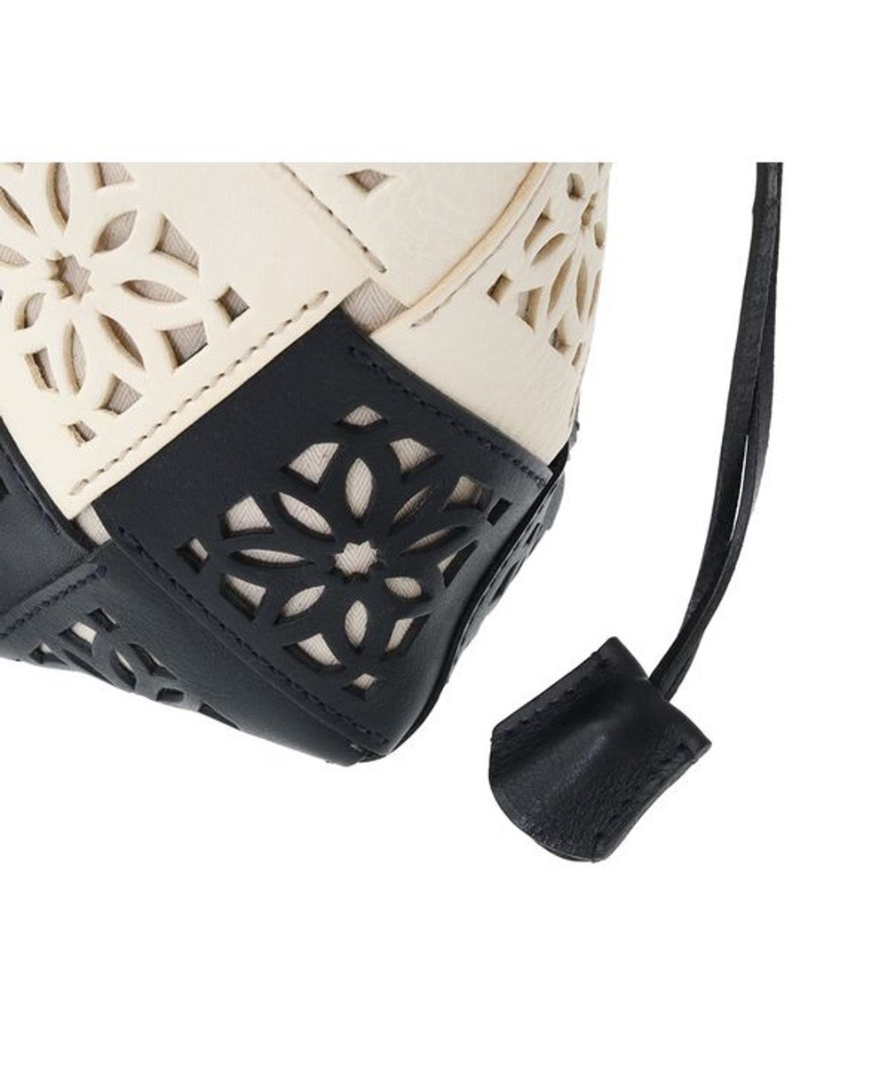 genten 【WEB限定カラー】サステナブルカットワーク ポシェット 