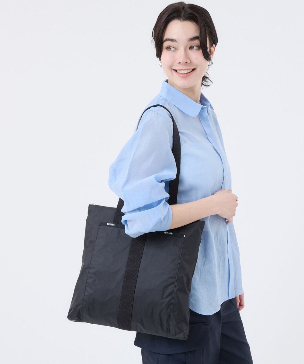 LeSportsac 10TH ESSENTIAL MAGAZINE TOTE/ブラックC 