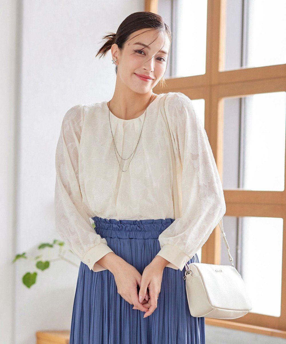 Tiaclasse 【洗える】フラワージャガードブラウス 