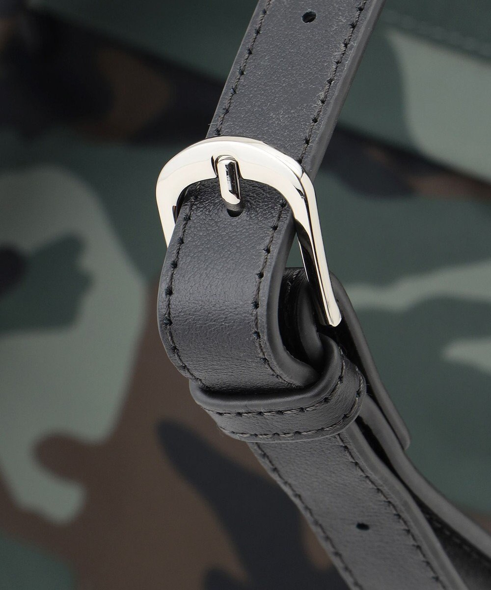 Y'SACCS ナイロン牛革リュック 