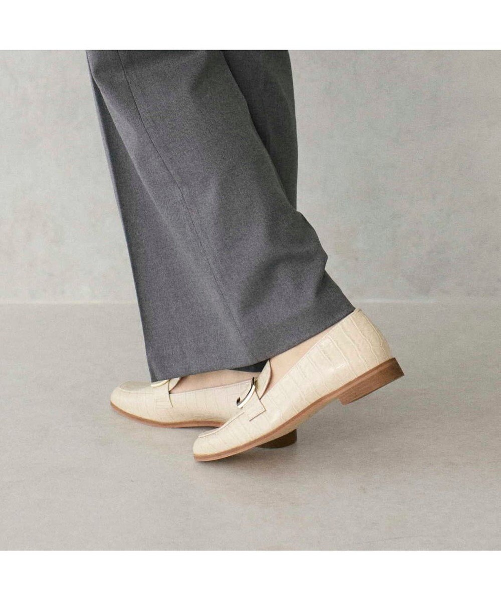 MODE ET JACOMO <carino>【レイン対応】バックルソフトスクエアトゥローファー 