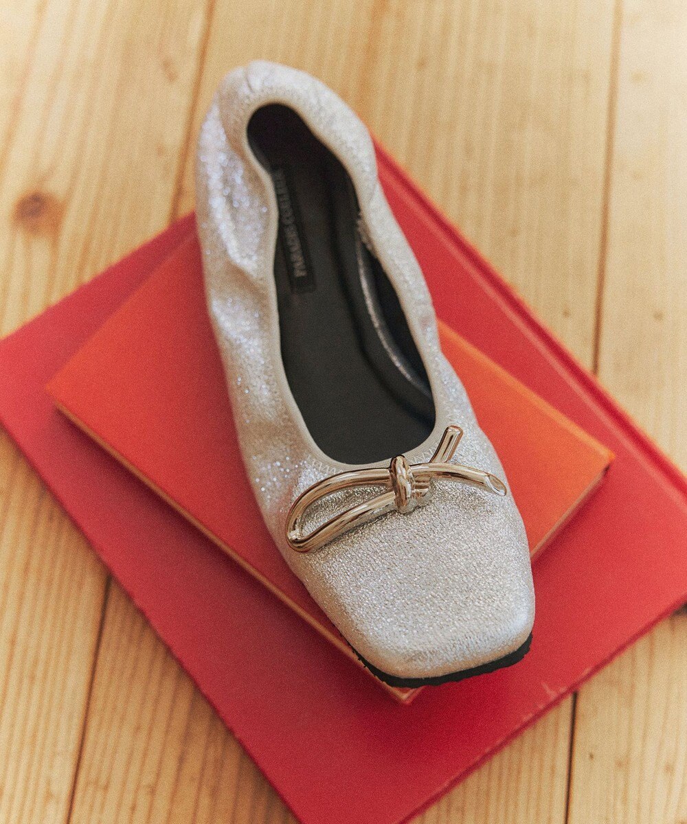 Bridget Birkin 【PARADIS COULEUR】スクエアトウメタルリボンバレエシューズ 