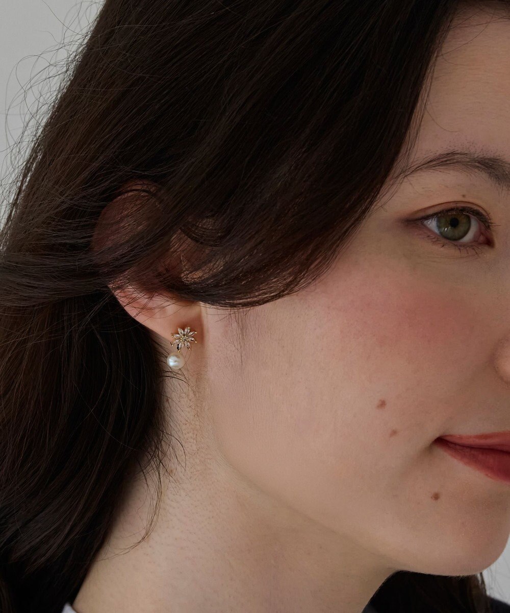 Phoebe クリスタルペタルパールピアス 