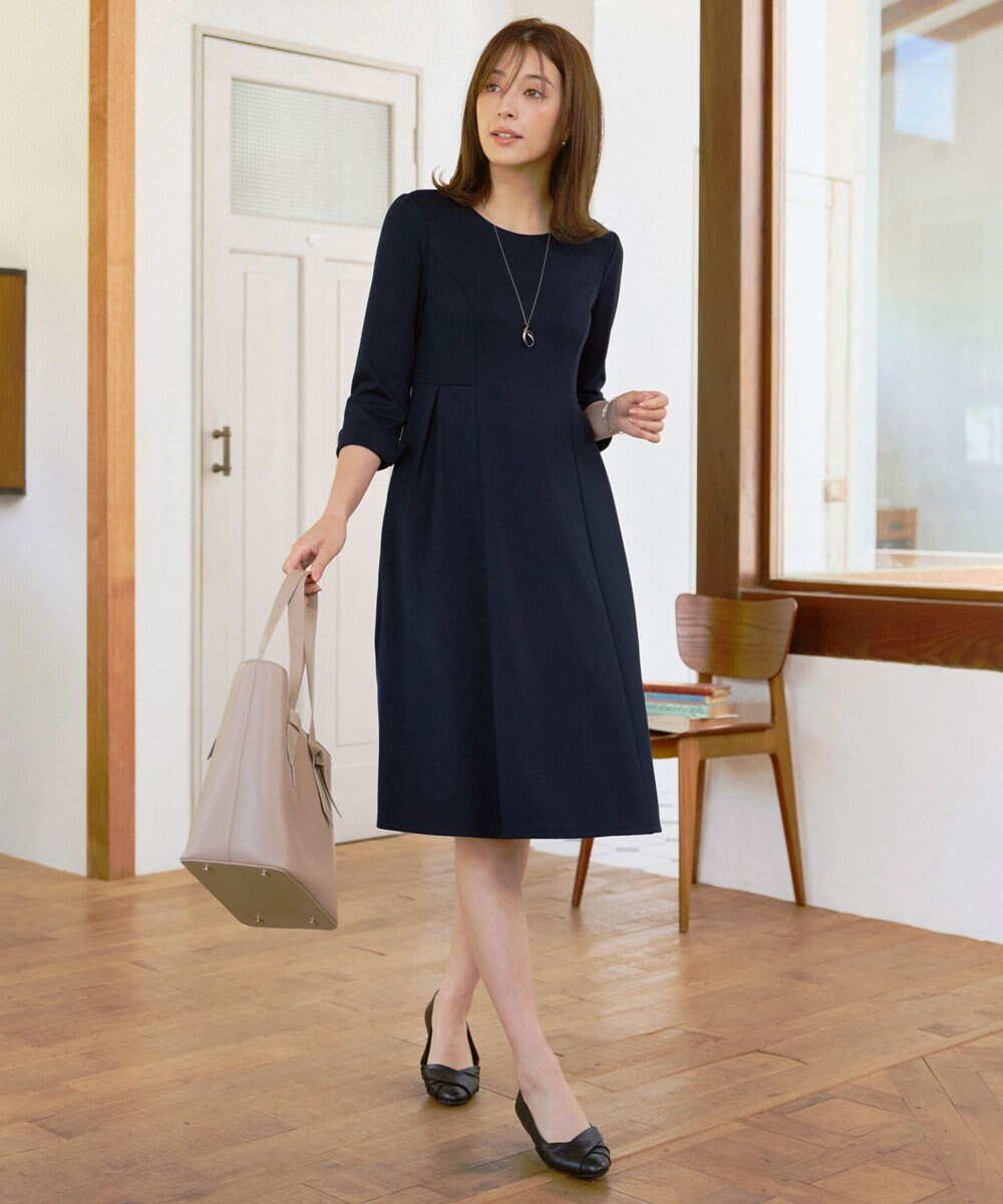 Tiaclasse 【UVカット・吸水速乾】 “きれい見え” カットソータックフレアワンピース 