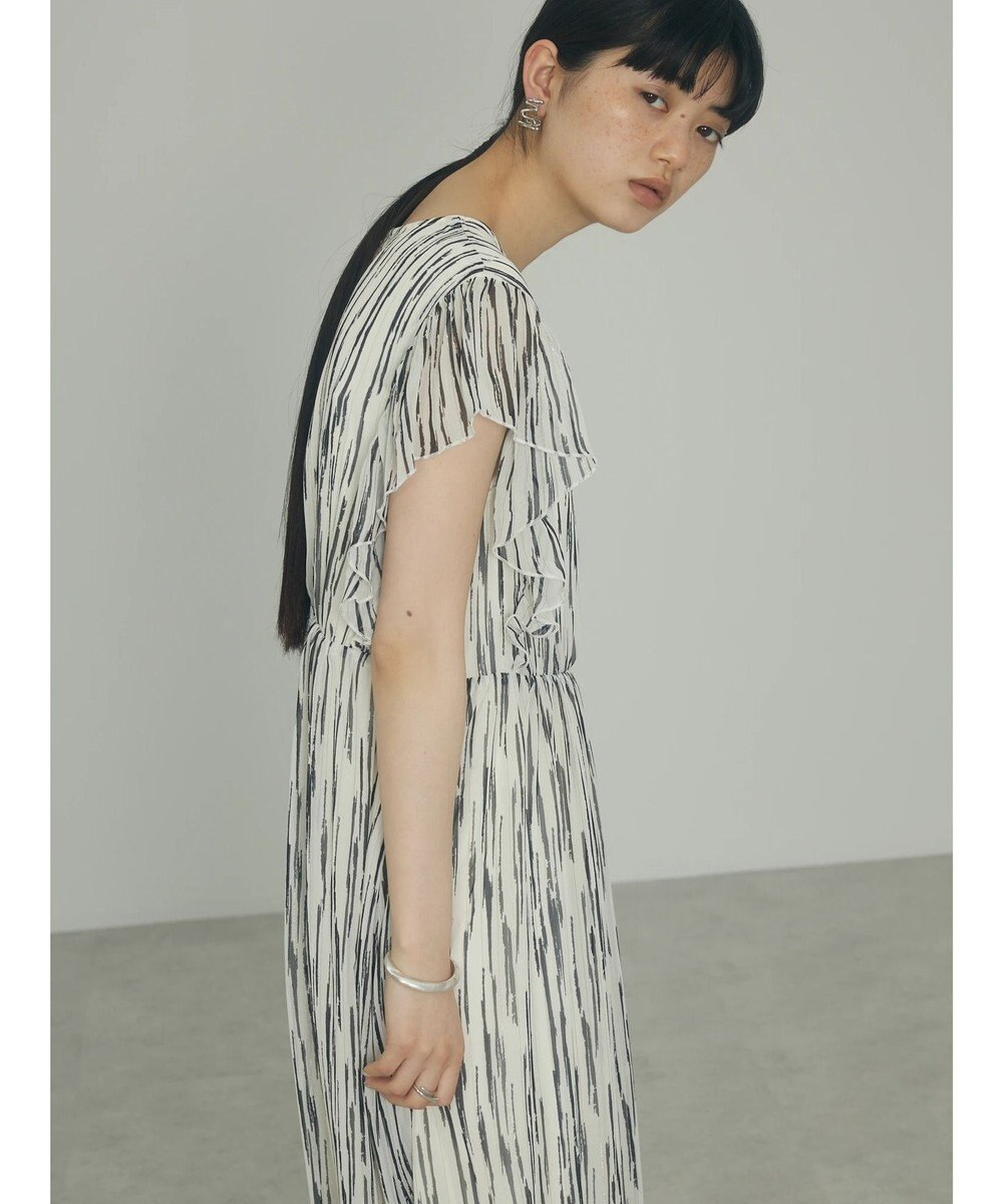 Green Parks ａ．肩フリルプリントワンピース 