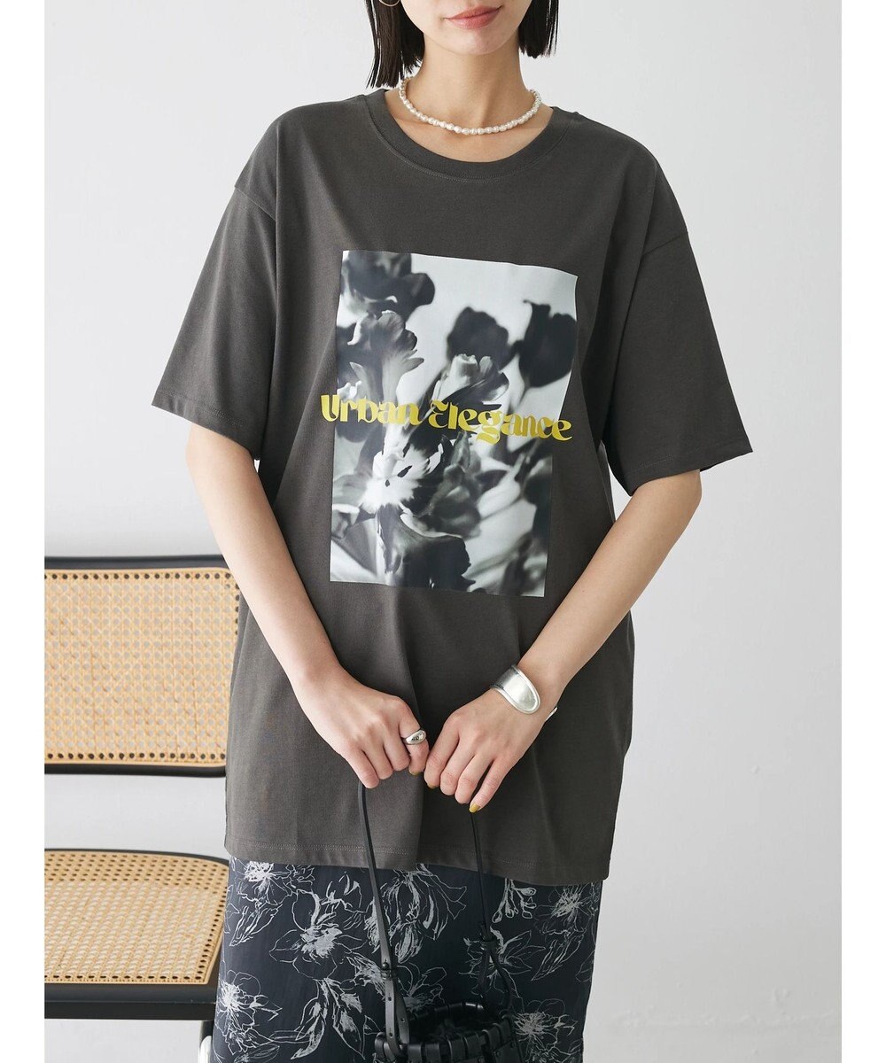 Green Parks レトロフラワーロゴ入りプリントＴシャツ 