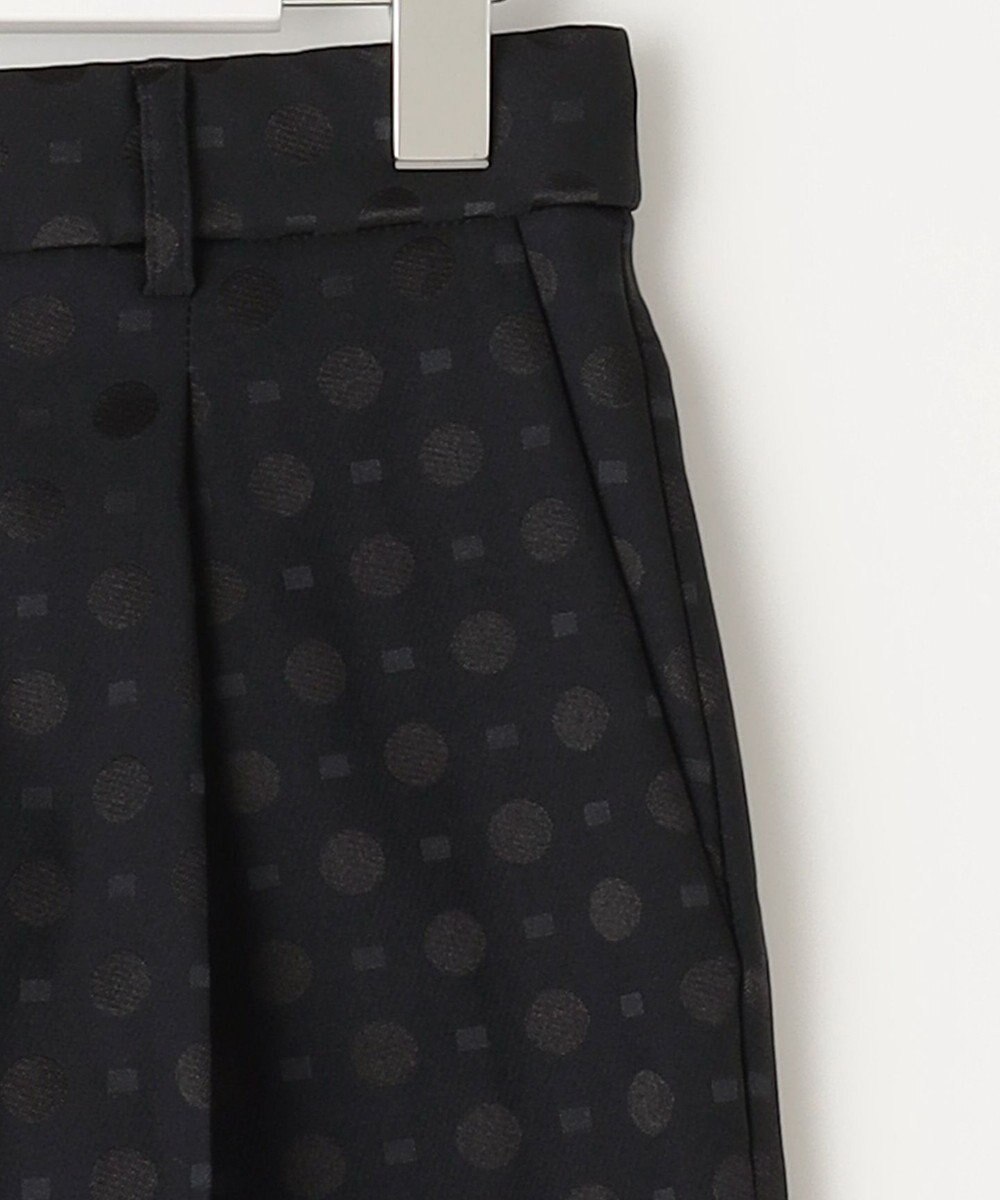 自由区 【洗える】ブライトドットジャガード テーパードパンツ 