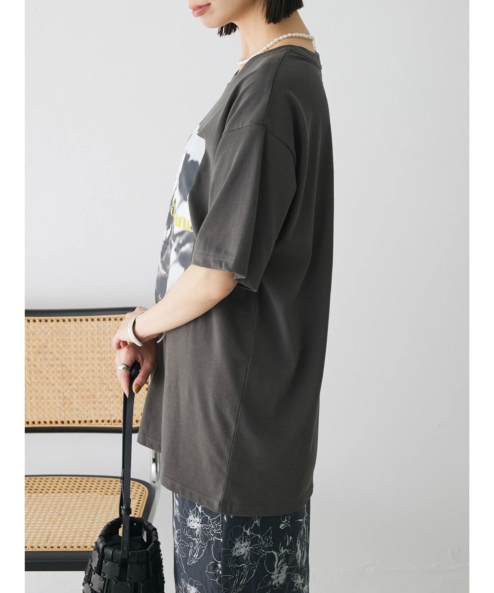 Green Parks レトロフラワーロゴ入りプリントＴシャツ 