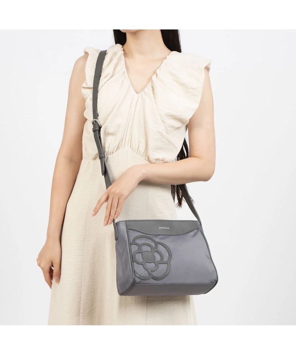 CLATHAS メイティ ショルダーバッグ 