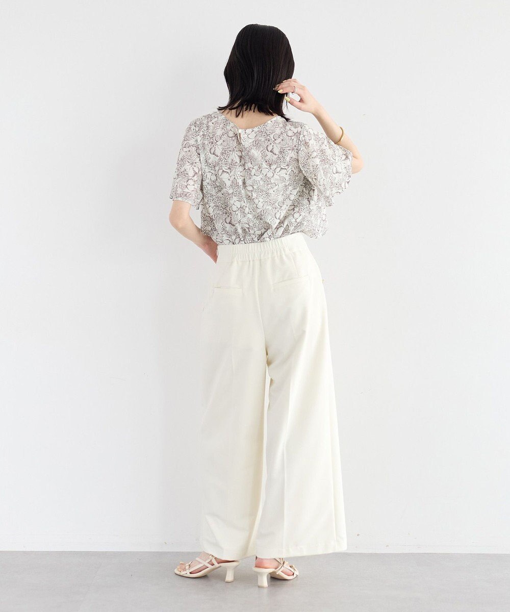 YECCA VECCA ラインフルーツ柄ラッフルブラウス 