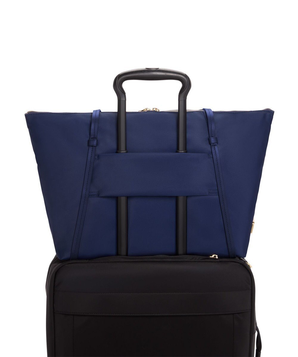 TUMI VOYAGEUR 「キュー」トート 