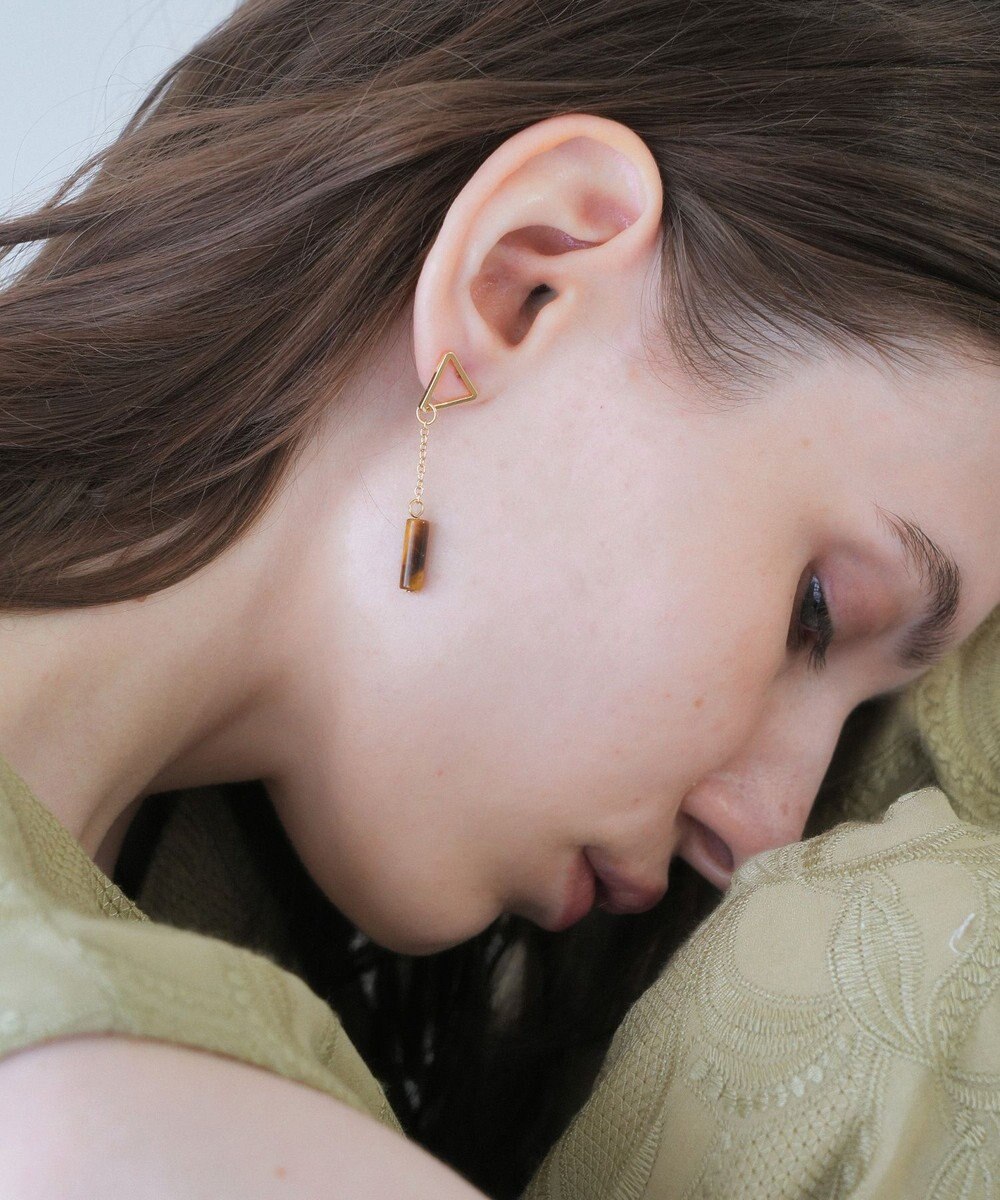 YECCA VECCA 天然石スイングピアス 