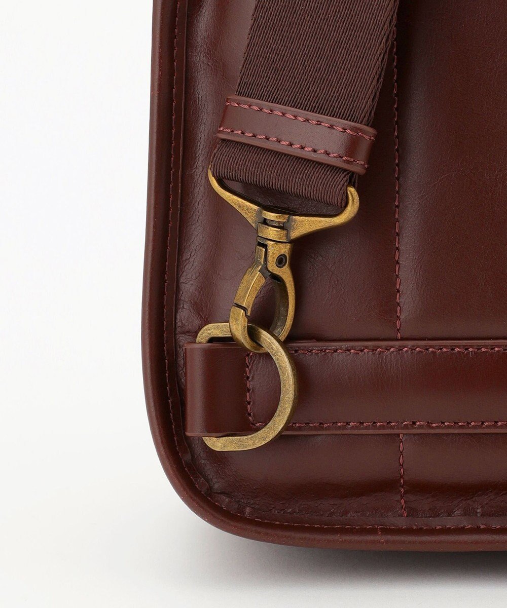 JOSEPH ABBOUD 【軽量/コンパクト/牛革】オイルドレザーボディー バッグ 