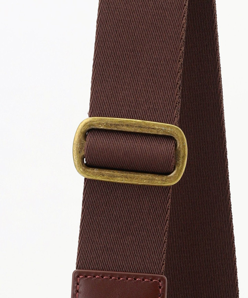 JOSEPH ABBOUD 【軽量/コンパクト/牛革】オイルドレザーボディー バッグ 