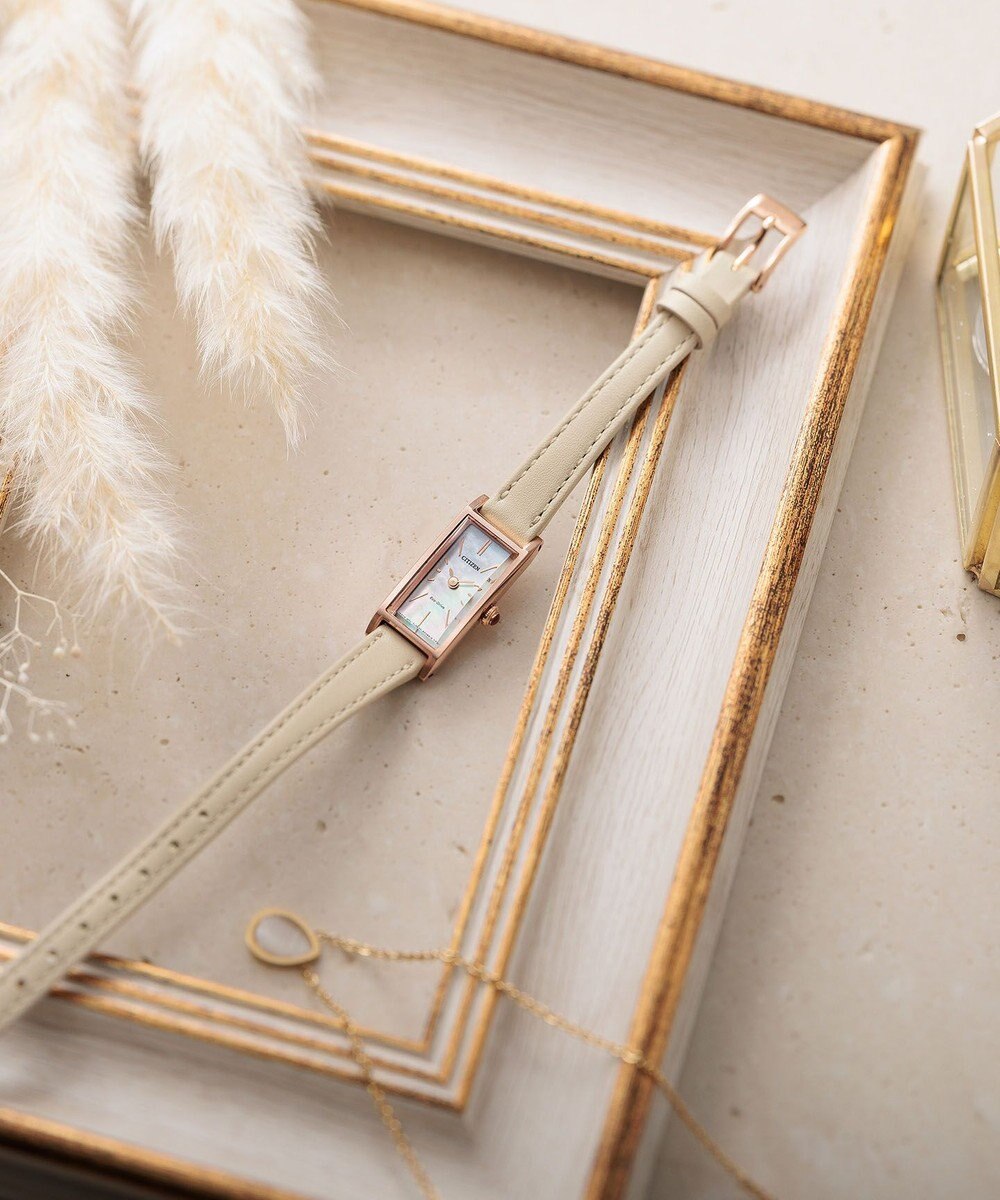 CITIZEN 【ECサイト限定】上品なエクリュベージュ クラシカルな雰囲気  電池交換不要 