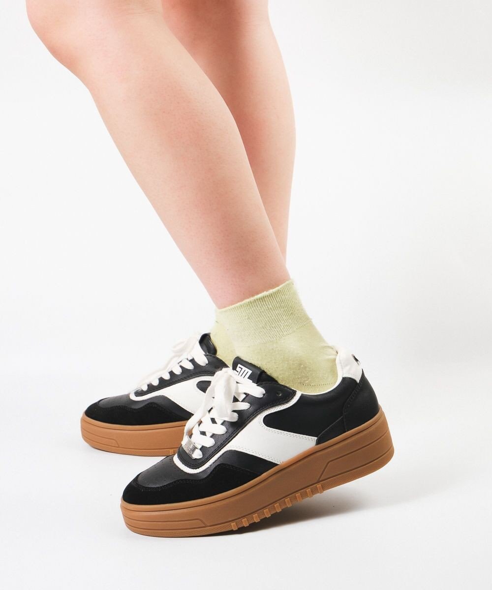 STEVE MADDEN COURTYARD レトロライクボリュームスニーカー 