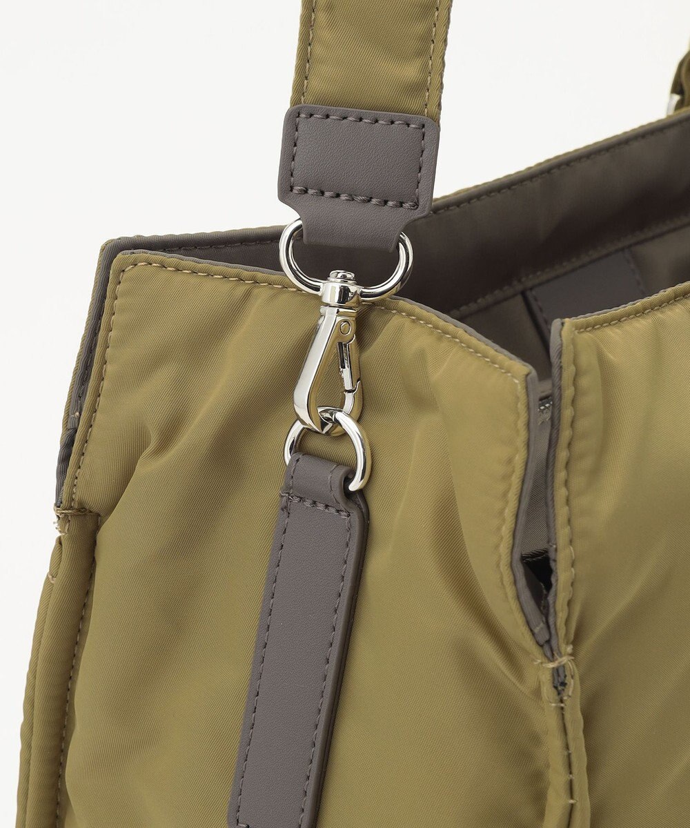 Y'SACCS 【ムック本掲載】ツイルナイロン　スクエアトート　Mサイズ 