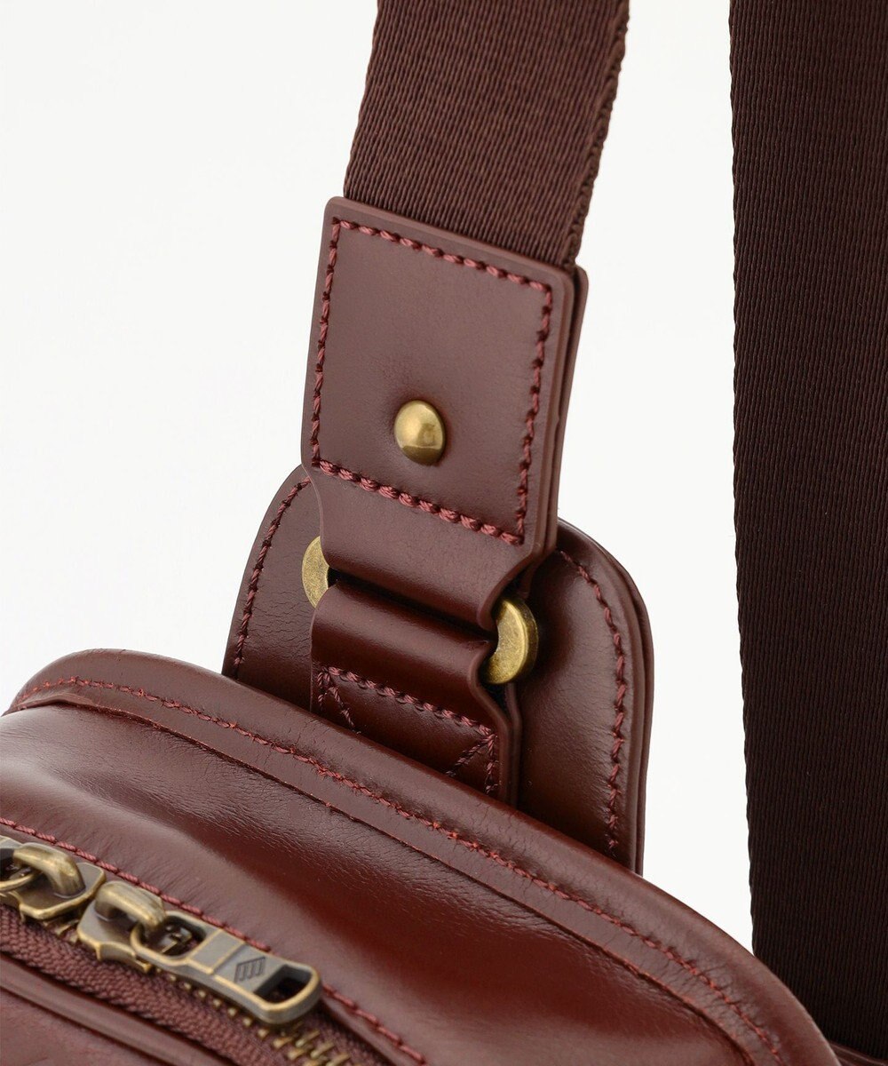 JOSEPH ABBOUD 【軽量/コンパクト/牛革】オイルドレザーボディー バッグ 