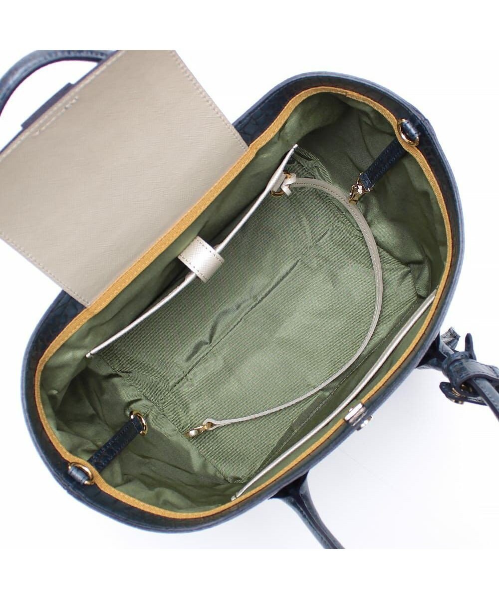 A.D.M.J. 【牛革】クロコ型押しキューブトート21cm(ショルダーストラップ付) 