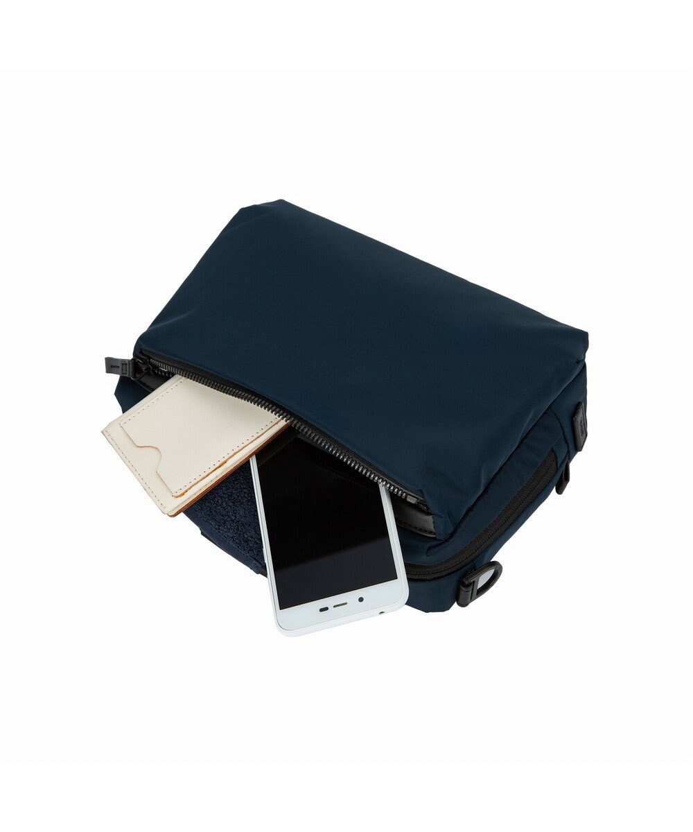 ACE BAGS & LUGGAGE ace. メトレクス ショルダーバッグ  軽量 横型 19112 エース 