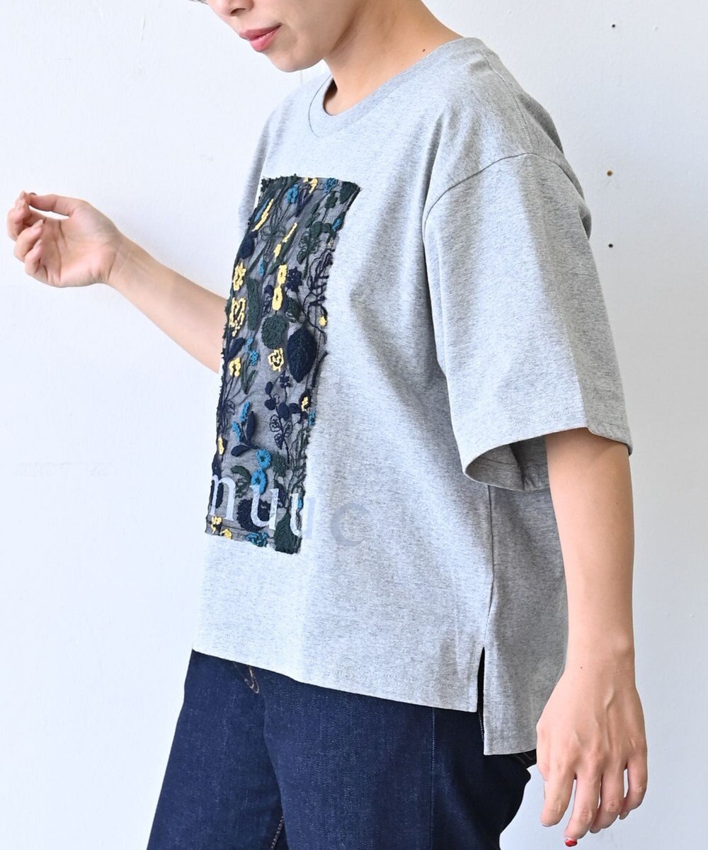 muuc 〈オープンエンド糸使用ドライタッチコットン生地〉筆記帳刺繍オーバーサイズTシャツ 